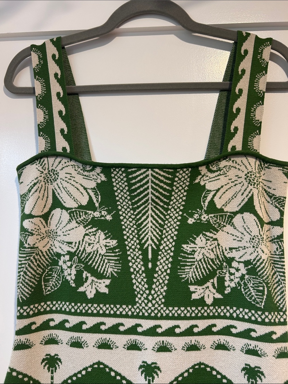 FARM Rio Macaw Jacquard Sweater Knit Midi Dress - Green Floral & Palm Pattern - Picture 3 of 7